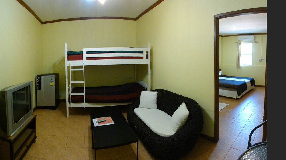 Central Guesthouse Chiang Mai Exterior photo